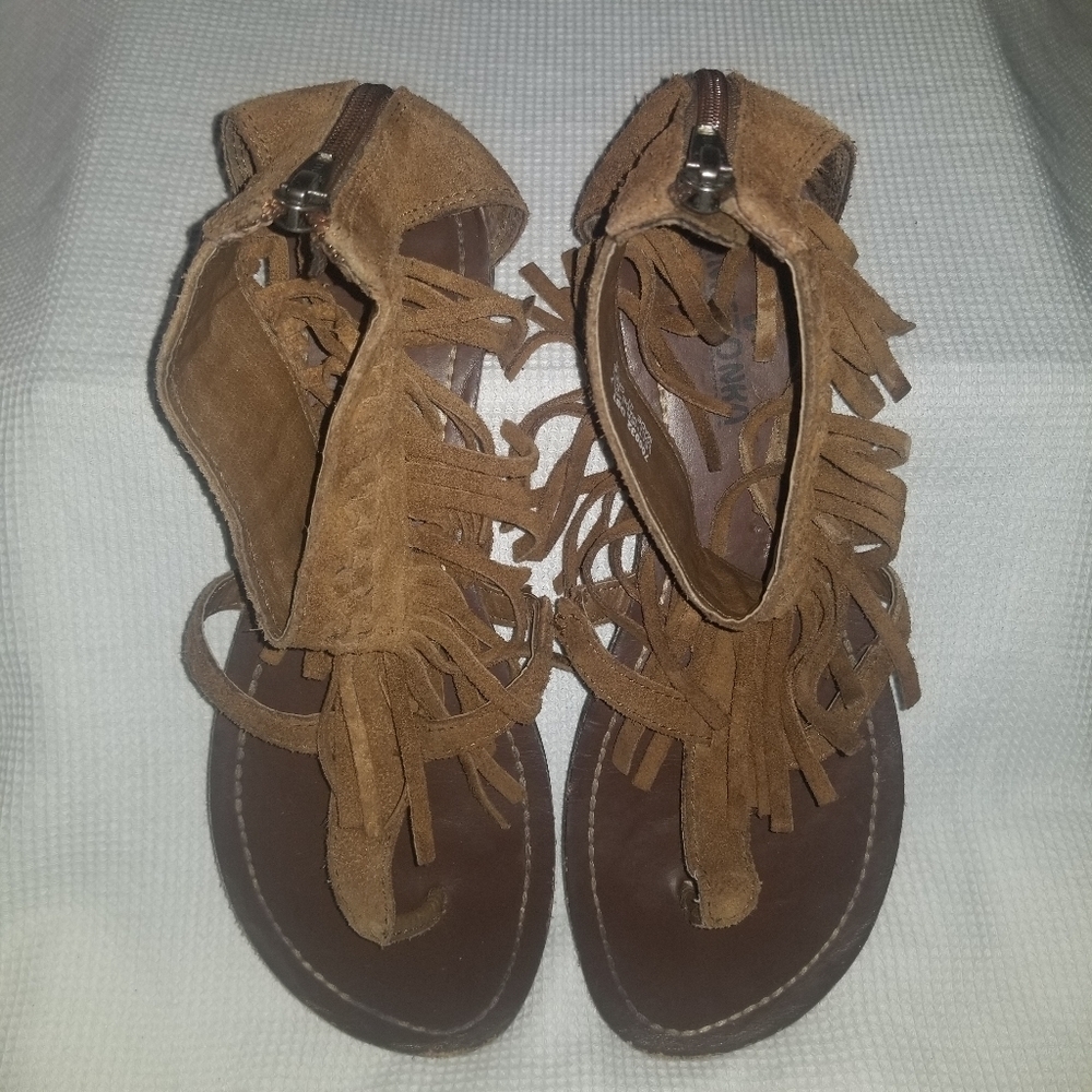 Minnetonka Desert Fringe Sandals